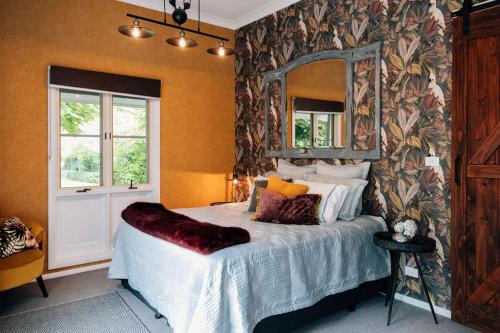One Bedroom Cottage with Pets allowed in the Rose Suite only-fee applies in Agnes Banks