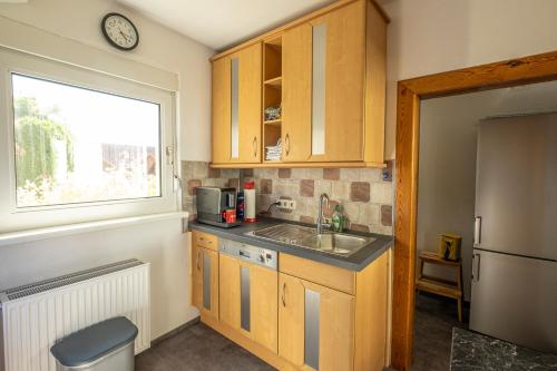 Konyha, Ferienhaus Zum Waldrand in Erfweiler