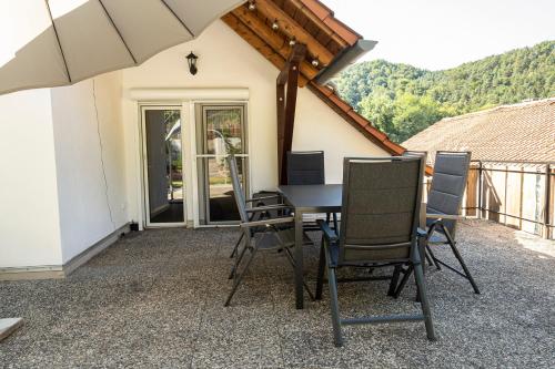 Erkély/terasz, Ferienhaus Zum Waldrand in Erfweiler