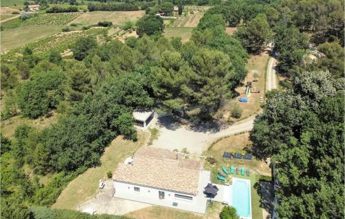 Awesome Home In Rognes With Outdoor Swimming Pool, Wifi And 3 Bedrooms - Location saisonnière - Rognes