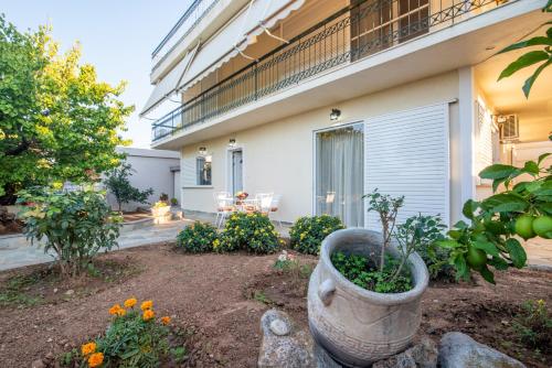  Ioanna s house.Gorgeous house with sea view in 32011 Dhílesi