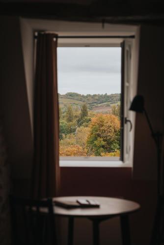 Les Cabottes - Location de tiny houses avec bains nordiques privatifs, gîte, chambres d'hôtes, et location de van aménagé en plein coeur du vignoble de Bourgogne