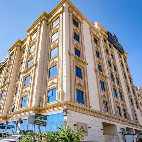 Crown Town Hotel