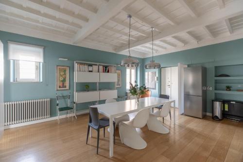 iFlat Amazing apartment with Terrace in Monti, Rome (photo 4)