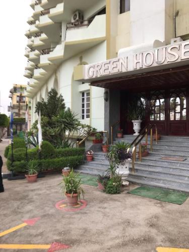 Green House Hotel in Суэц