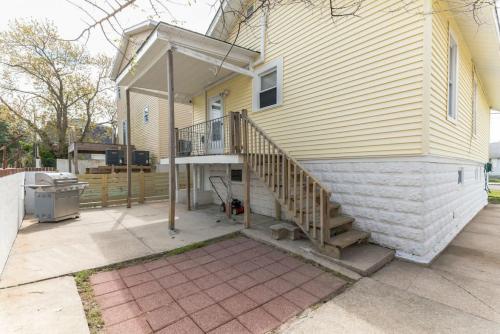 Charming Home in AC Parking 5 min to Borgata in Atlantic City, USA