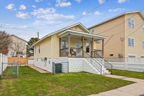 Charming Home in AC Parking 5 min to Borgata in Atlantic City, USA