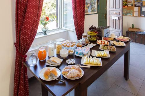 Létesítmények, Bouganville B&B in Cefalú