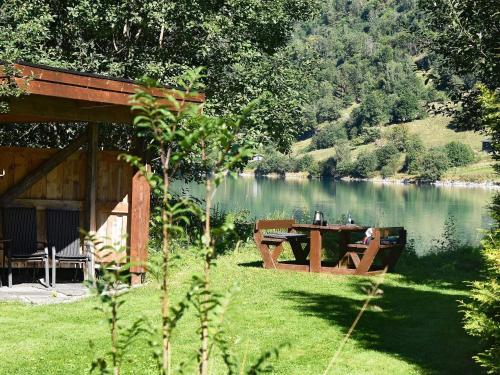 Зовнішній вигляд готелю, person holiday home in Oldedalen-By Traum in Бріксдалсбре