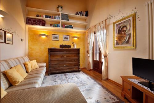 3 bedrooms, 5 beds