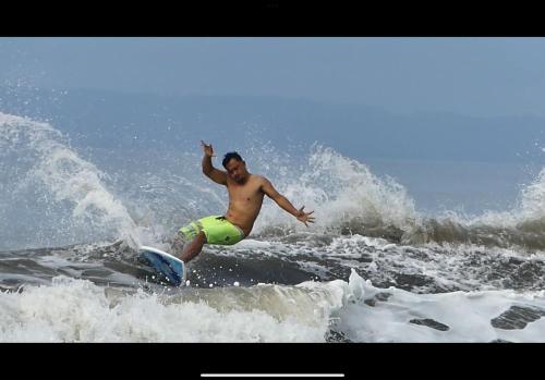 Medewi Hady Surf Camp in Negara