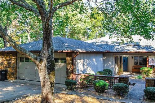 56 Majorca Drive in Hot Springs Village, USA