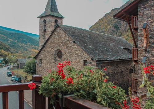 Hotel Saloria - main image