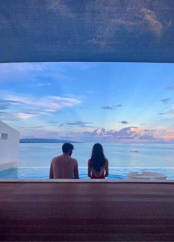 404379207 Epic Suites Bohol ADULTS ONLY