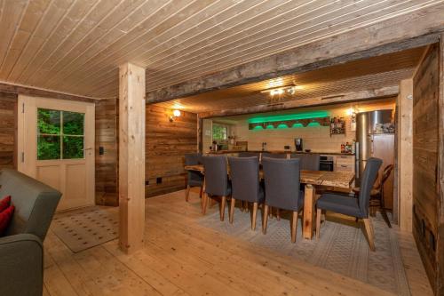 Létesítmények, Heidi Chalet in Rossiniere