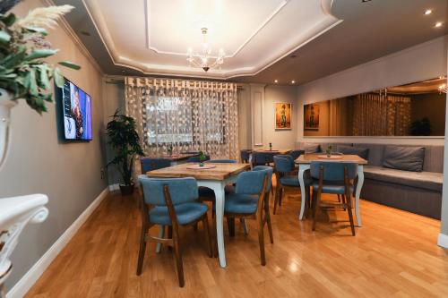 Общ салон/телевизионна зона, Vila Mariss in Корча