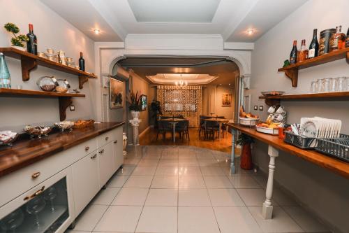 кухня, Vila Mariss in Корча