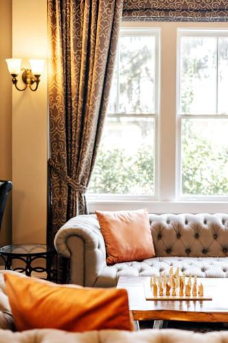 Princess Anne Hotel
