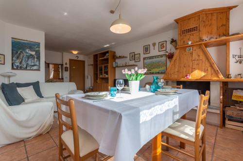 Maison Miravalle in Colle Santa Lucia
