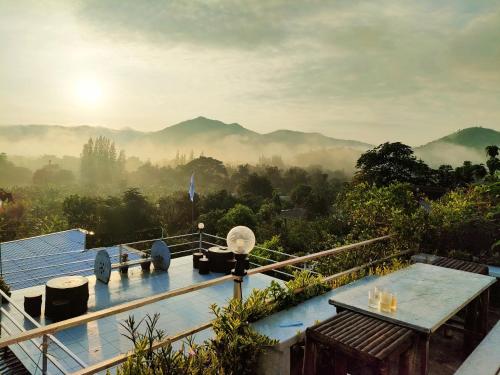 ラチャブリー Baan Mai Hom Resort Suan Phueng 3つ星 ホテル ロビー