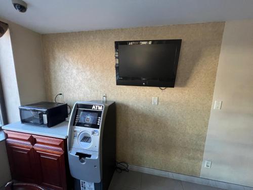 Atlantic Motor Inn – New York, NY