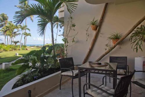 Studio Apartment with Sea View image 6