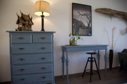 Studio Apartment with Sea View image 10