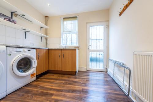 Chestnut Heritage,- Large & Cheerful 5 bedroom house with free parking, Liverpool (fotografie 6)