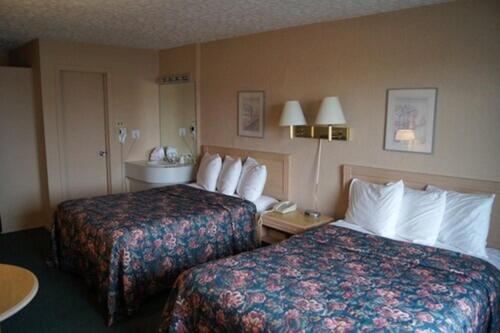 Hotel L'Express Room Type - Double Room with Two Double Beds