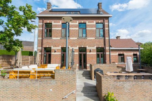 Het Dorpshuys - vakantiewoning tot 12 personen