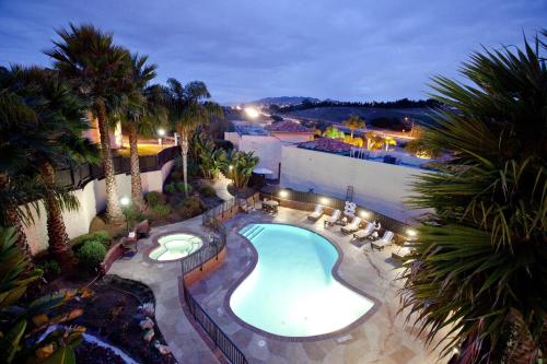 外部景觀, 格羅弗海灘皮斯莫海灘地區假日酒店 (Holiday Inn Express Grover Beach-Pismo Beach Area) in 格羅弗海灘(CA)