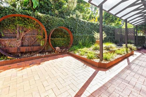 Unwind at Secret Garden Maleny 3 BR Family Home, Maleny (foto 6)