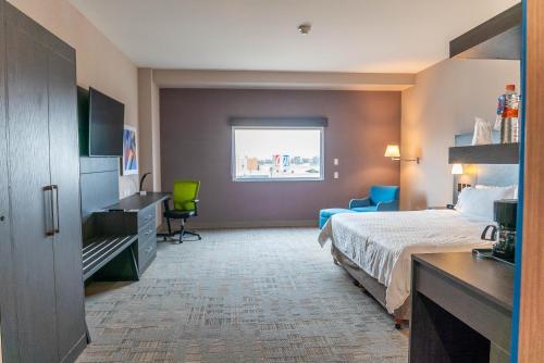 Holiday Inn Express & Suites - Tijuana Otay, an IHG Hotel