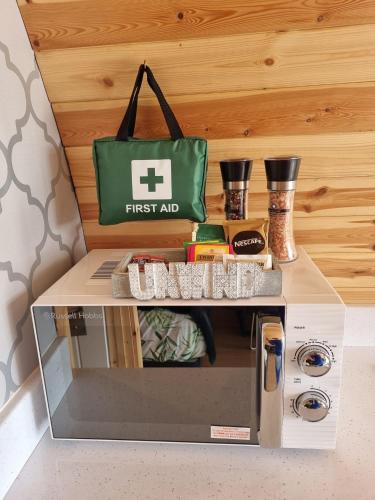 Forester's Retreat Glamping - Dinas View Forester's Retreat Glamping - Dinas View