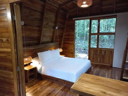 1 queen bed