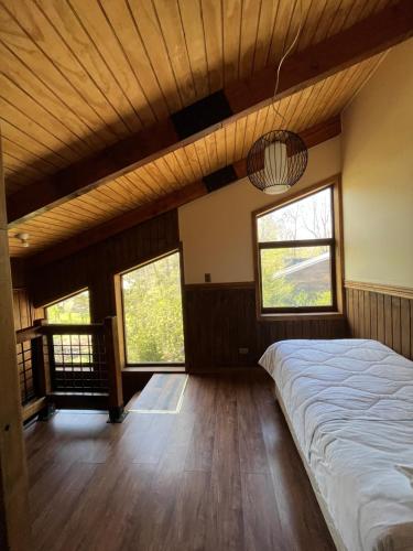 Three-Bedroom Home image 10