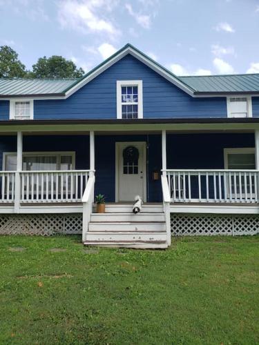 . Red River Gorge Farmhouse 50 Acres