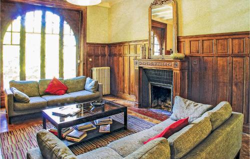 Amazing Home In Terrasson-Lavilledieu 3
