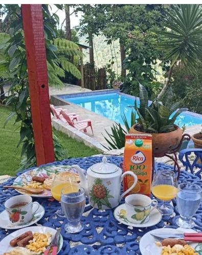 Hermosa Villa Campestre en san cristobal a 45 minutos de la ciudad con piscina y BBQ photo 1