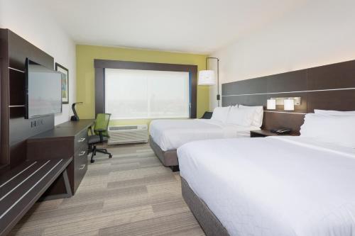 Holiday Inn Express & Suites - Firestone - Longmont , an IHG Hotel