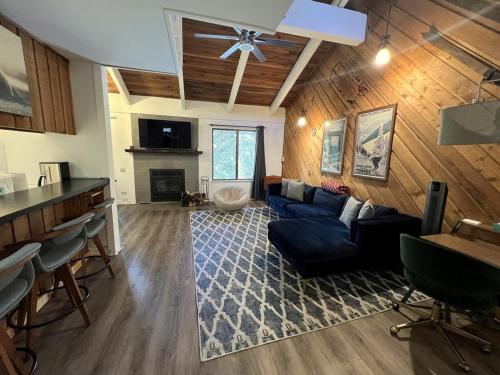 One-Bedroom Apartment room in 118 Standard home