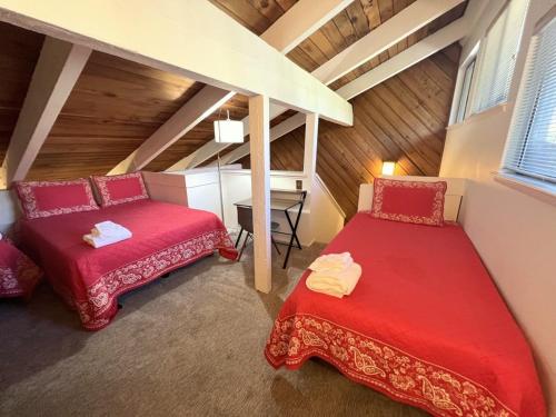 One-Bedroom Apartment image 2