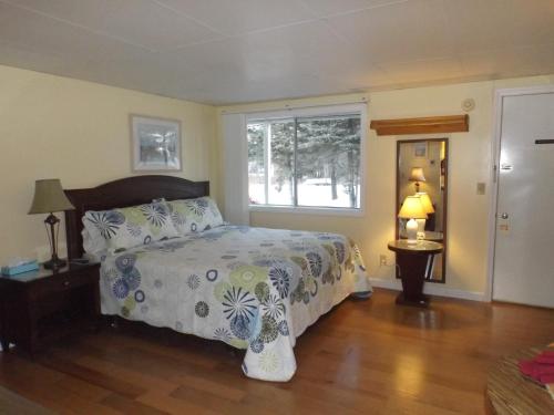 Deluxe King Room - First Floor