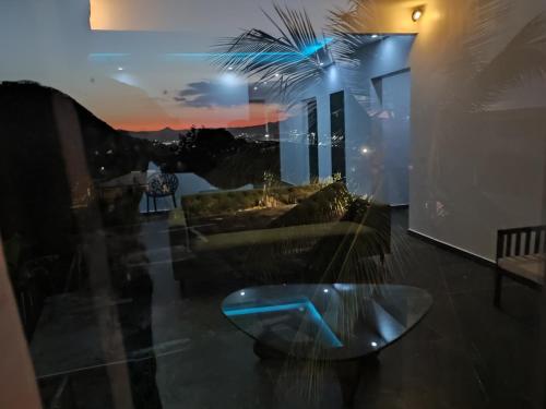 2 0 HÔTEL Vanille (2 0 HOTEL Vanille) in 마무주