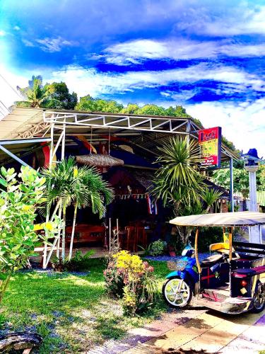 The Lazy Bar and Guesthouse Krabi