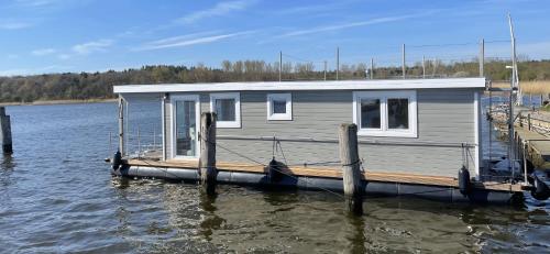 Hausboot Janne Lübeck Inclusive Kanu nach Verfügbarkeit SUP und WLAN 50 MBit s Flat