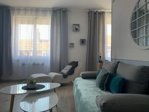 38 Maison entière,place de parking et garage pour moto velo a la demande gîte à louer Saint-Pol-sur-Mer