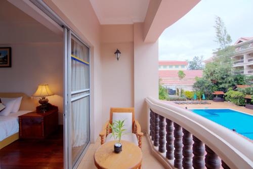 발코니/테라스, 호텔 소마데비 앙코르 리조트 앤 스파 (Hotel Somadevi Angkor Resort & Spa) in 씨엠림 / 시엠립