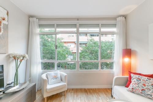 Elegance Barcelona Rentals - image 4