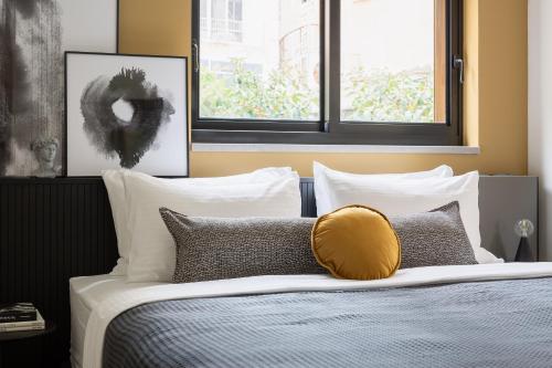 Two-Bedroom Apartment with Balcony image 4